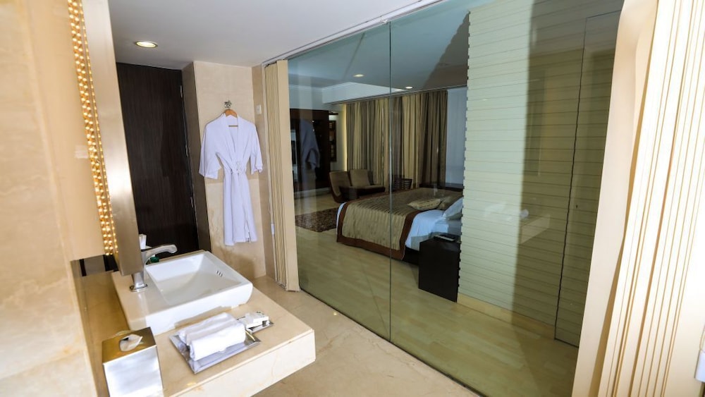 Presidential Suite photo