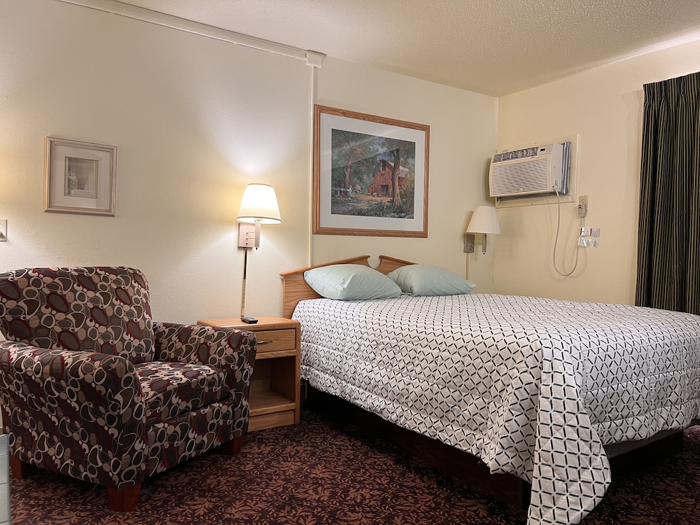 2 Double Beds photo 2