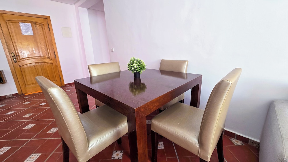 Family Apartment, Balcony, Garden View photo 2