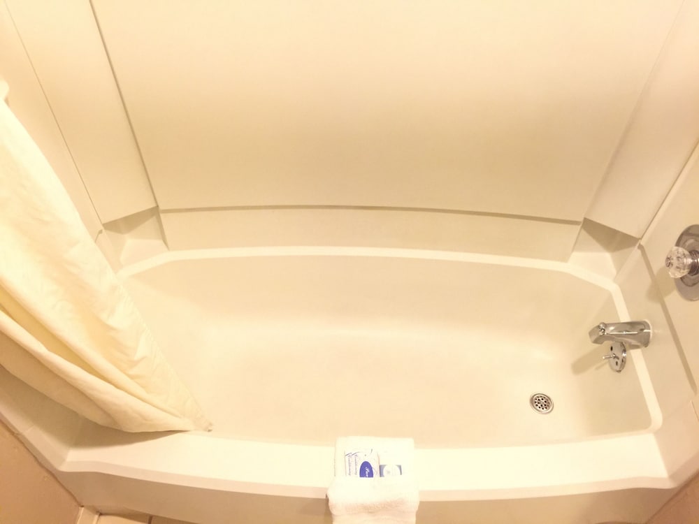 Room, 2 Double Beds, Non Smoking - Photo 3