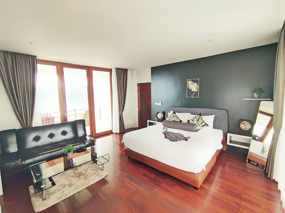 Deluxe Ocean Room, Panorama View - Photo 1
