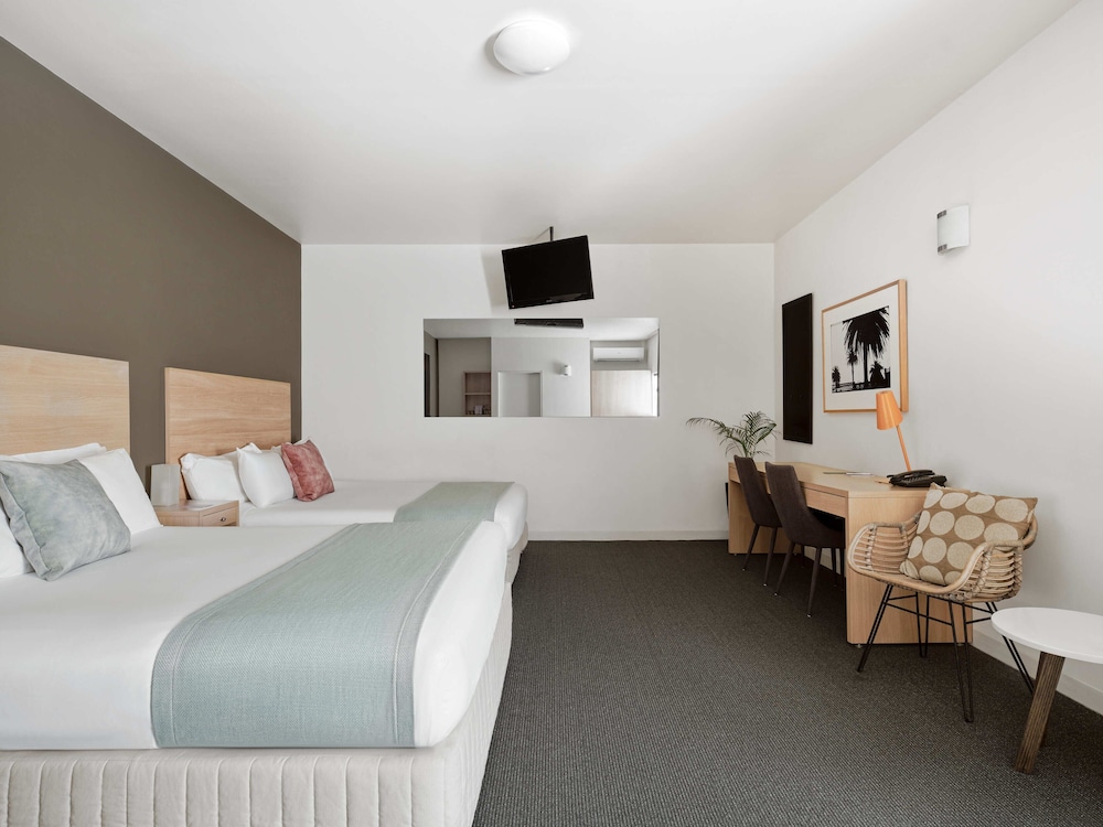Family Room, 2 Double Beds photo 2