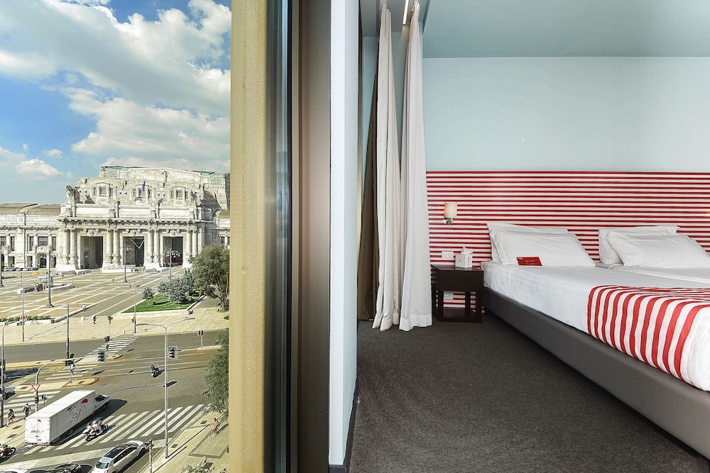 Double Room thumbnail 5