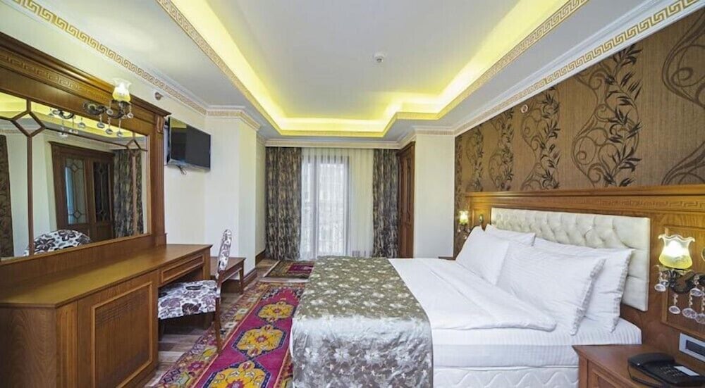 Junior Suite, 1 Bedroom, Non Smoking, City View photo 1