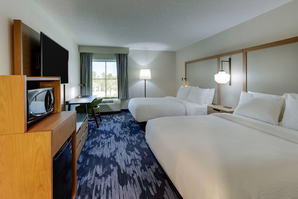 Room, 2 Queen Beds - Photo 1