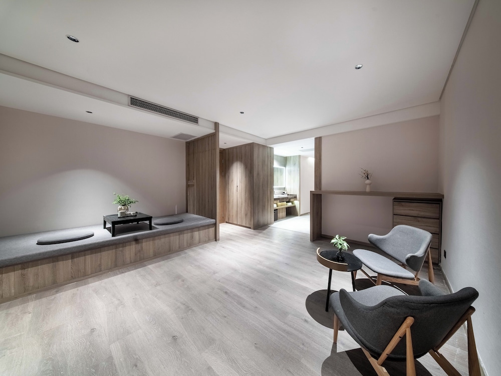 Business Single Room
