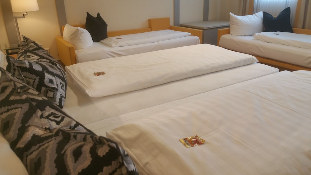Double Room - Photo 12