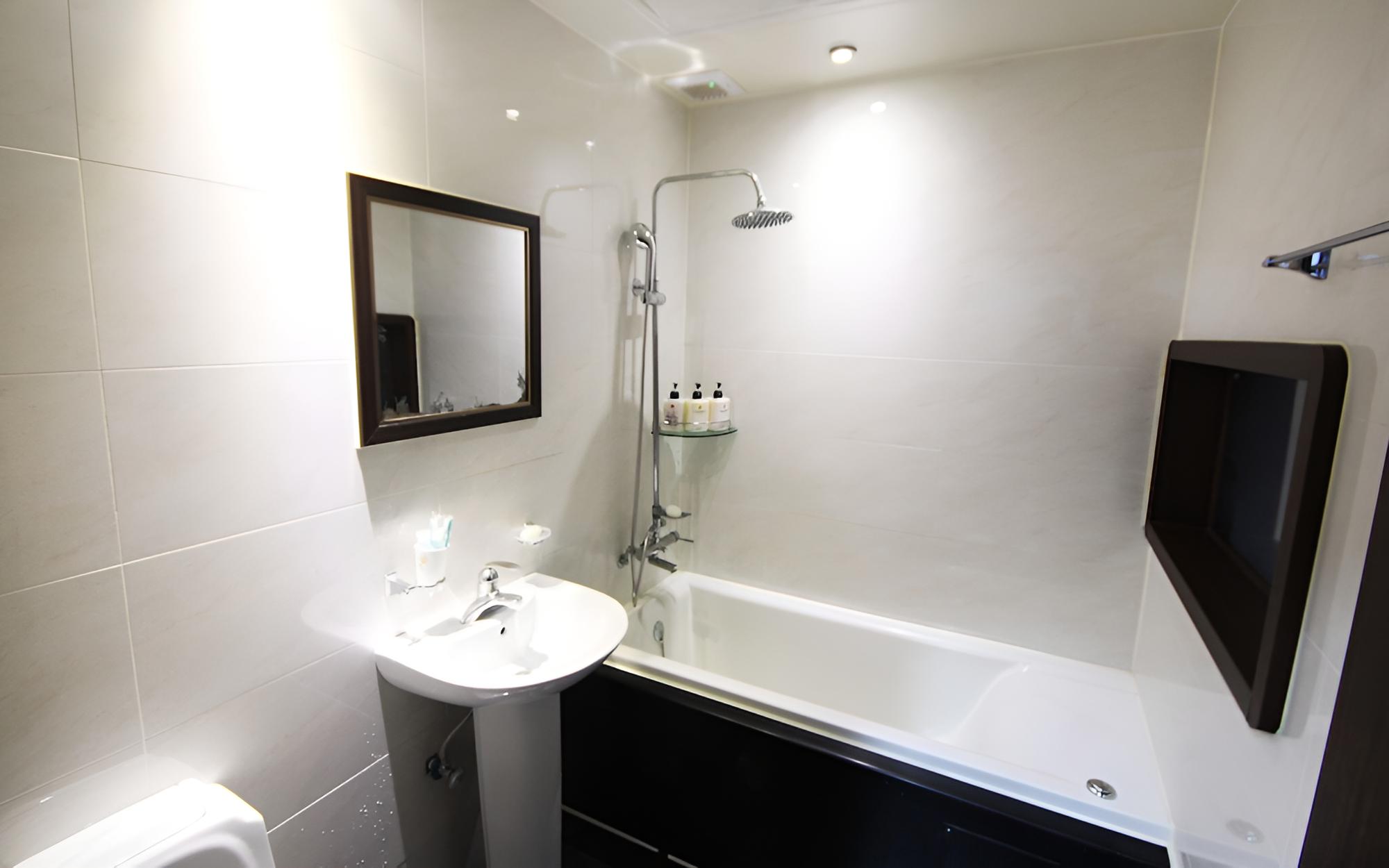 Room (Deluxe room (bathtub Netflix viewing ) - Photo 2