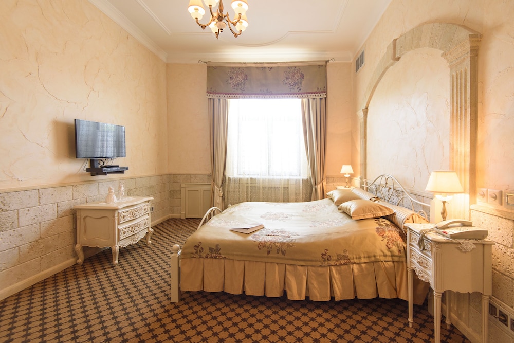 Deluxe Double Room, 1 Bedroom, Pool Access (Spa Access) photo 3