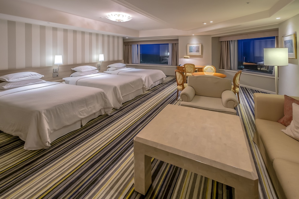 Family Suite, Multiple Beds, Non Smoking, Ocean View (Queen's Family) - Photo 3