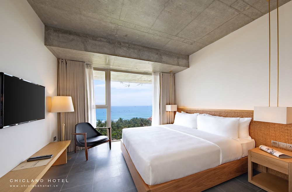 Deluxe Double Room, Oceanfront - Photo 8