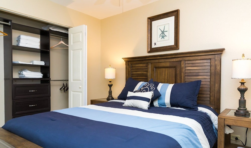 Family Suite, 2 Bedrooms, Jetted Tub photo 2