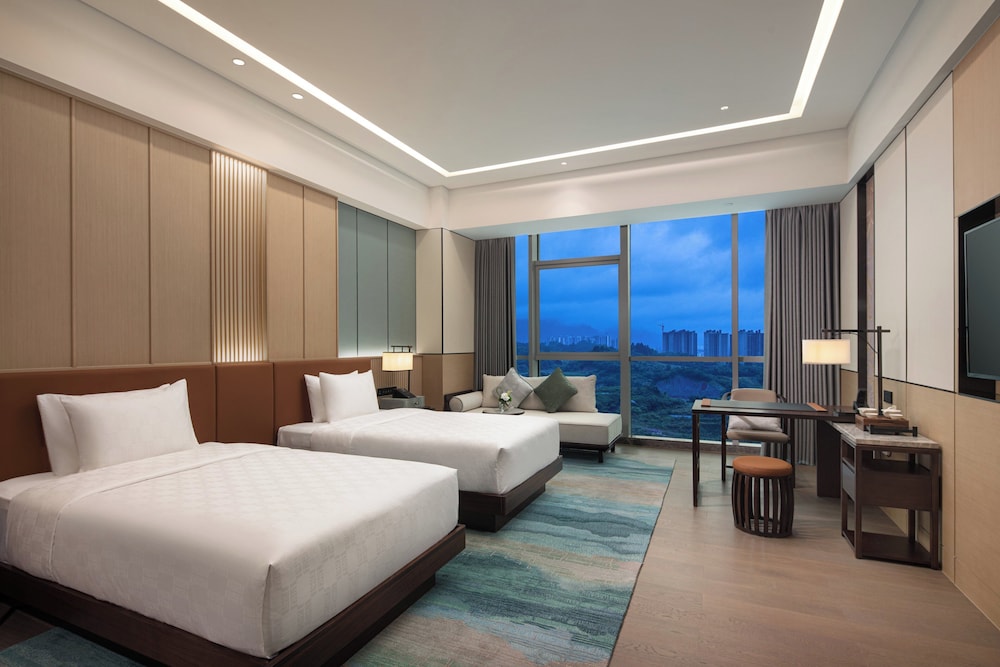 Standard Room, 2 Double Beds, City View