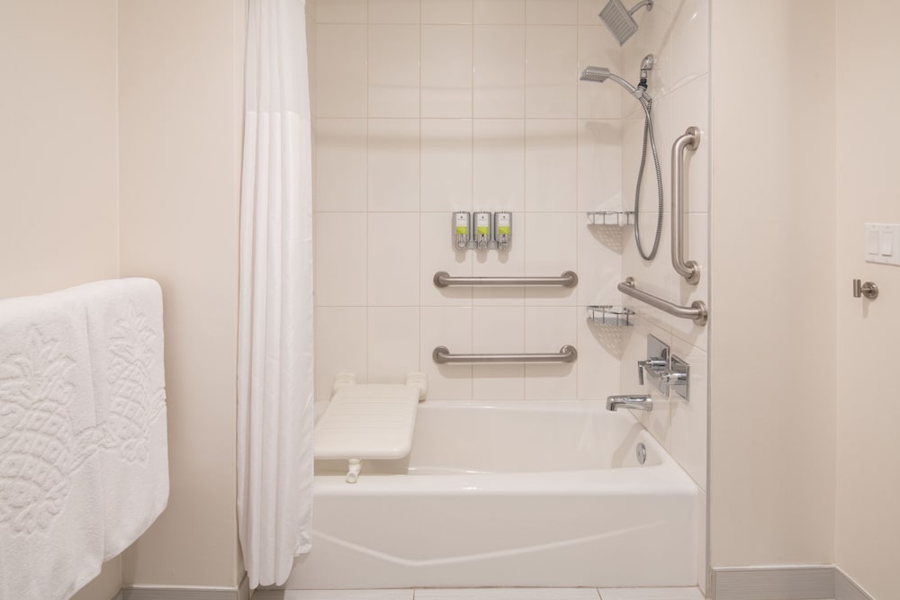 Suite, Multiple Beds, Accessible photo 2