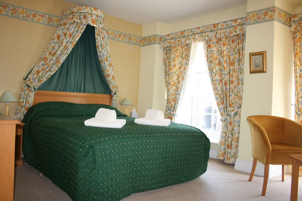 Superior Room, 1 Bedroom (Four Poster Bed)