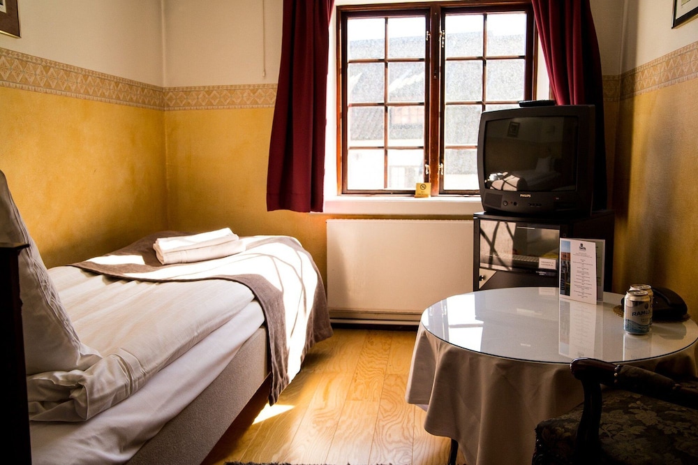 Single Room photo 3