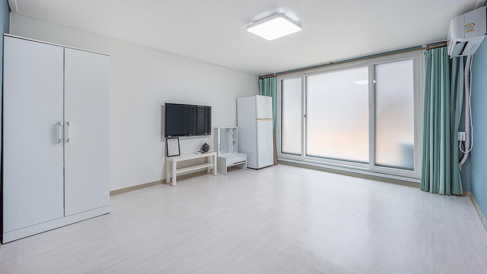 Basic Room, 1 Bedroom (ondol1(laendeombaejeong,pet))