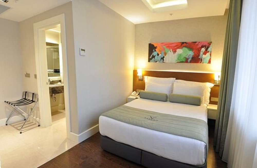 Economy Double Room photo 3