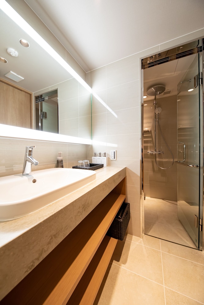 Hollywood Twin Room, Non Smoking (Up to 2 pax for above 6 years old) - Photo 8