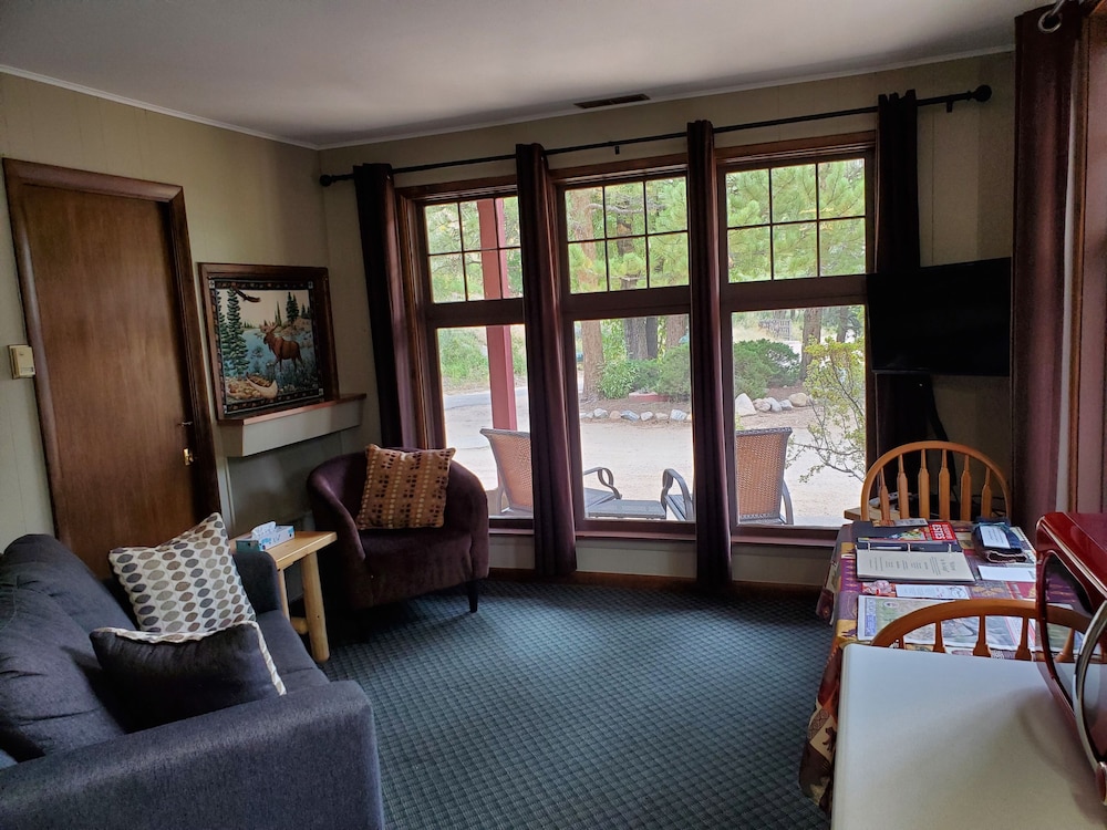 Cottage 12