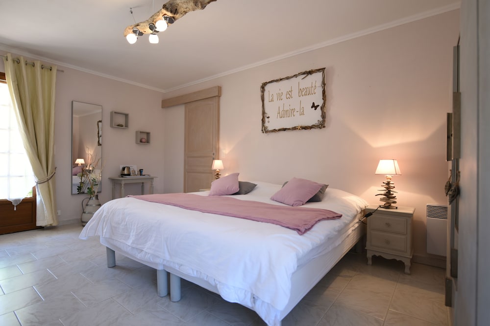 Double Or Twin Room (Les Embruns) photo 1