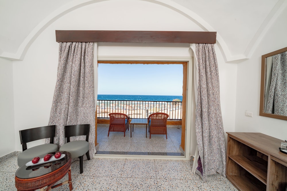 Bungalow, Beach View photo 2
