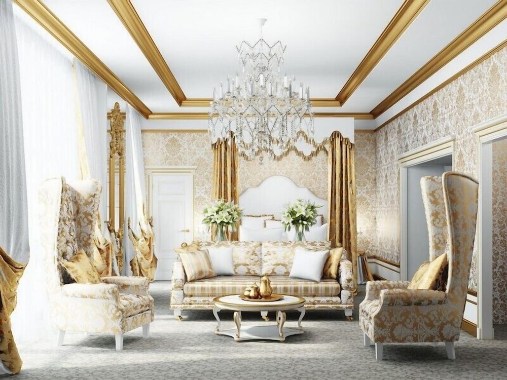 Royal Suite photo 2