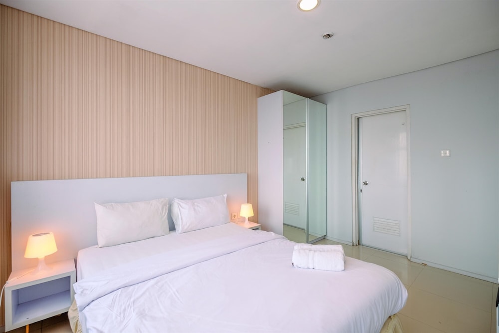 Room - Photo 1