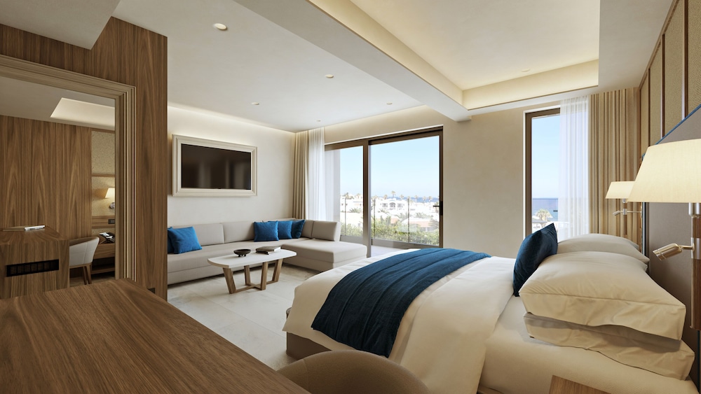 Luxury Suite Open plan - Sea View Sharing Pool photo 3