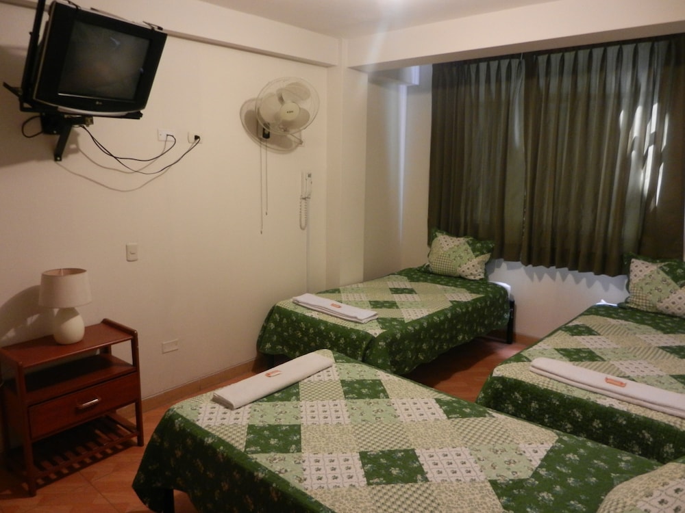 Classic Triple Room, 3 Twin Beds photo 1