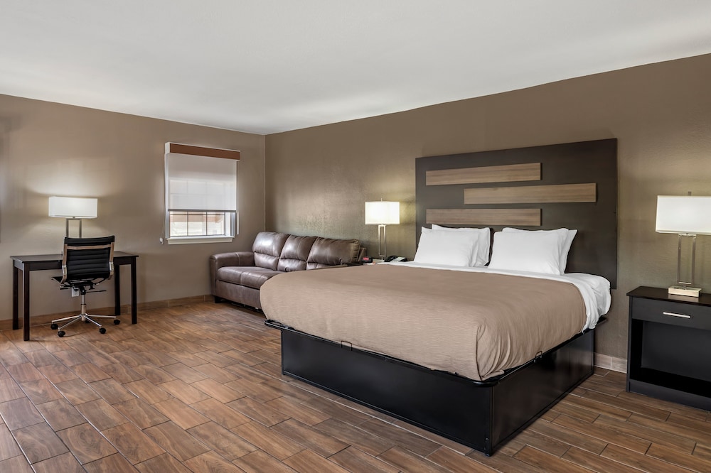 Suite, 1 King Bed with Sofa bed, Non Smoking (Efficiency) photo 3