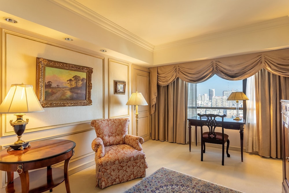 Presidential Suite, 3 Bedrooms, City View thumbnail 6