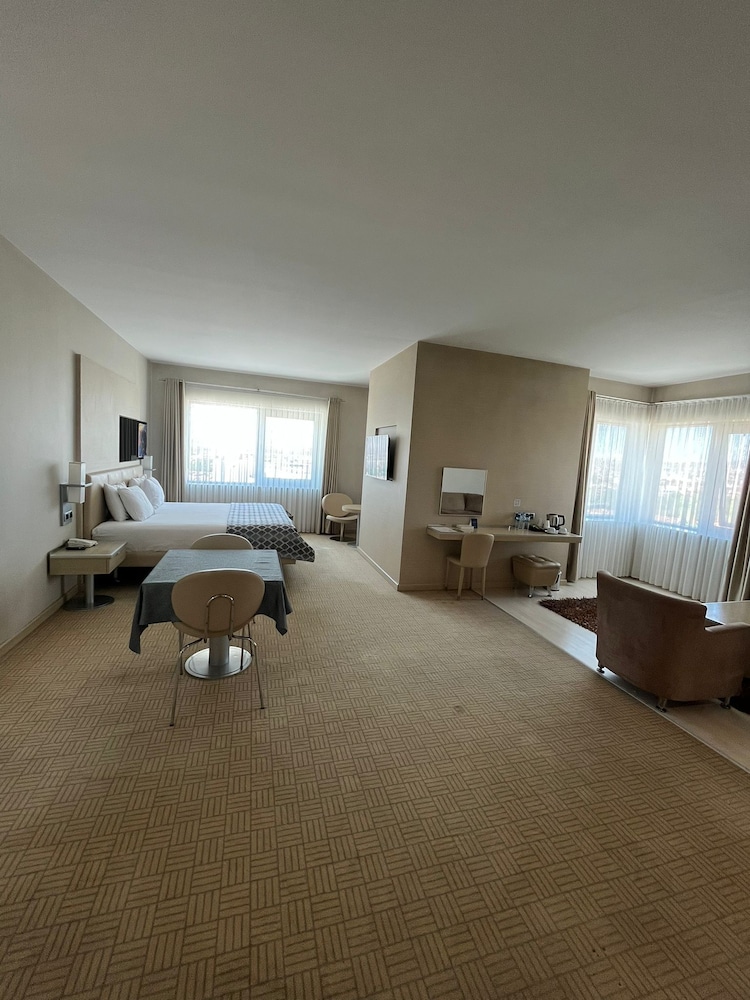 Junior Room