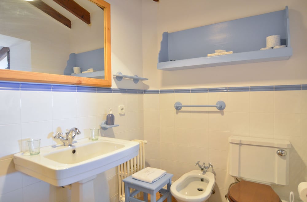 Double Room with Sea or Mountain Views - Photo 7