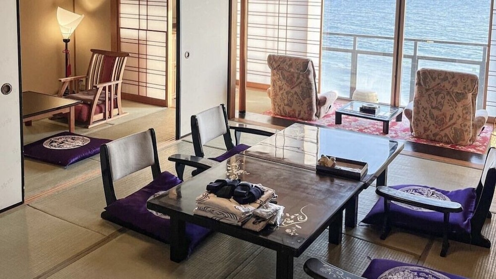 Traditional Room, Ocean View (Japanese-Style) photo 3