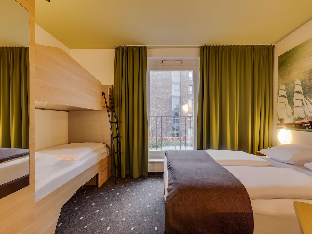 Quadruple Room photo 2