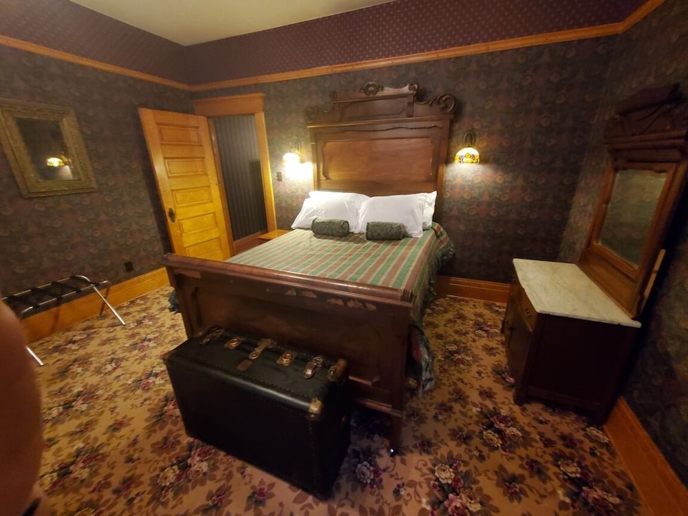 Romantic Suite, 1 Bedroom, Non Smoking, Jetted Tub photo 2