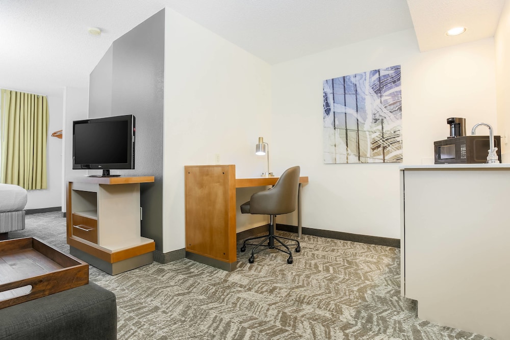 Suite, Multiple Beds - Photo 1