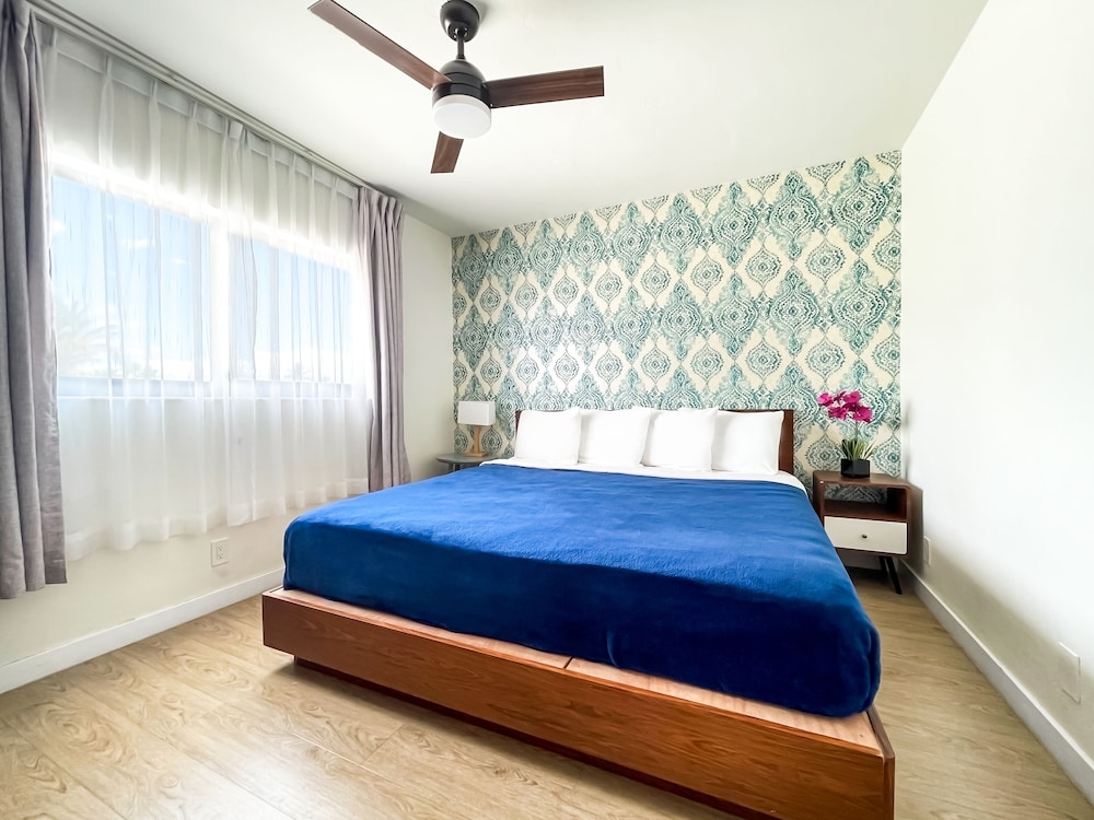 Bedroom Suite Oceanside King - Photo 3