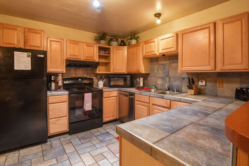 House, Multiple Beds, Balcony, Mountain View (Tahoe Pines Cabin) photo 3