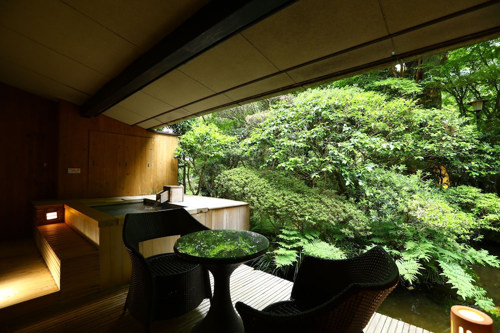 2Japanese-Style Rooms With Open-Air Bath, 12 Tatami+4.5 Tatami (50SQM),Non-Smoking photo 3