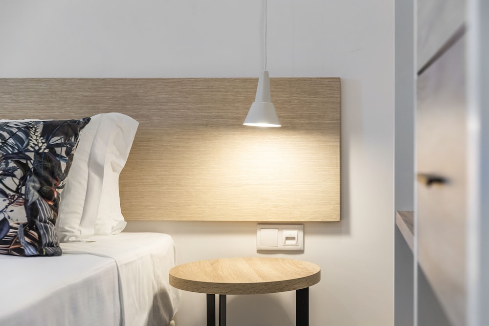 Family Apartment, 2 Bedrooms - Photo 7