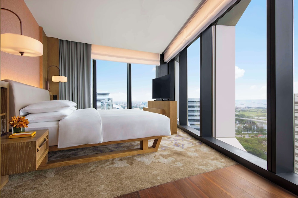 Suite, 1 King Bed (Andaz Residence)