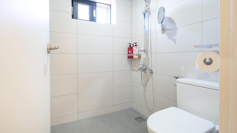 Basic Room, 1 Bedroom (Room 1) - Photo 6