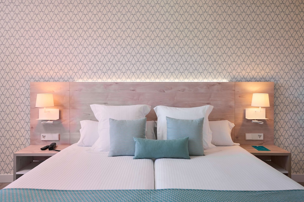 Double Room, Ocean View (My Favorite Club) (3 Adults)