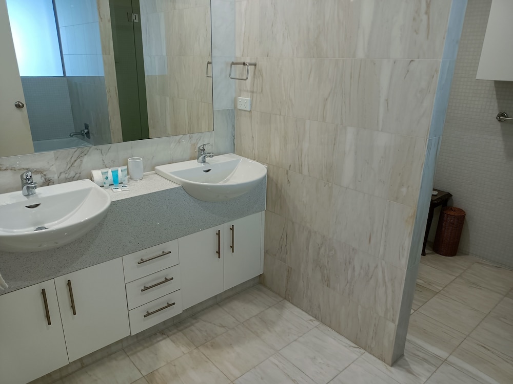 2 Bedroom Superior Sub Penthouse photo 2