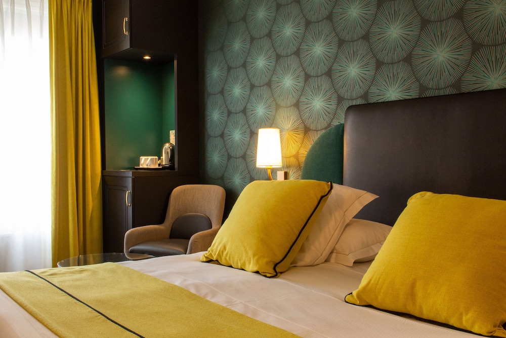 Superior Room, 1 King Bed, Non Smoking - Photo 2