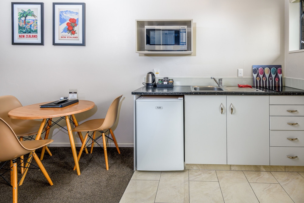 Super King Studio with Kitchen - Photo 14