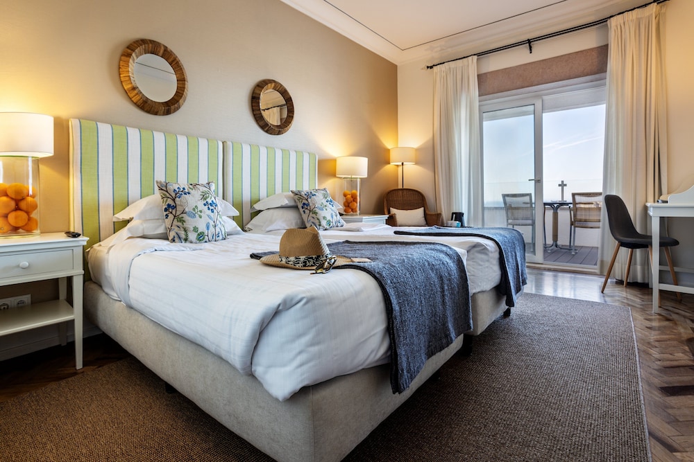 Superior Double or Twin Room, Sea View - Photo 3