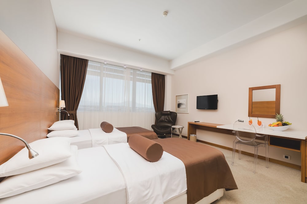Business Twin Room photo 3